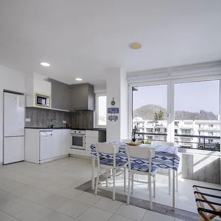 Apartment - 5615-21 Mallorca